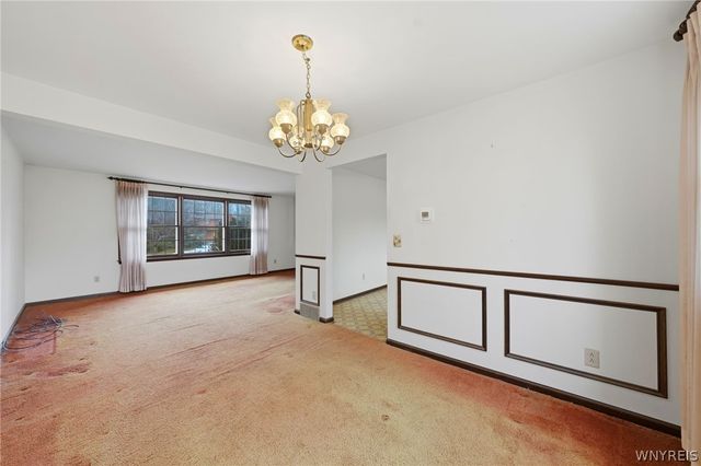 843 Robin Road, Amherst, NY 14228