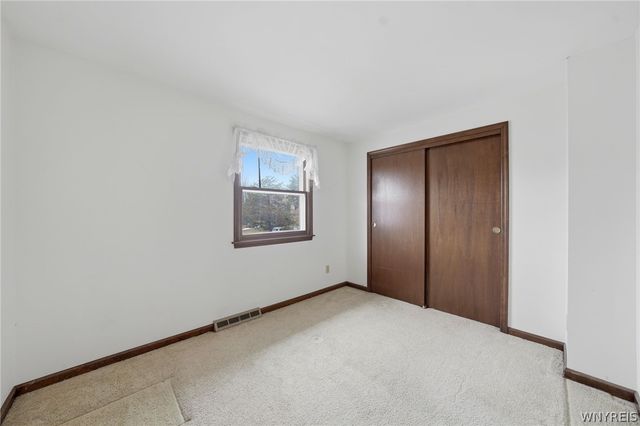 843 Robin Road, Amherst, NY 14228