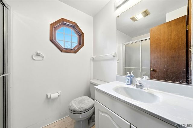 843 Robin Road, Amherst, NY 14228