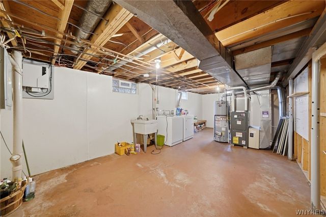 843 Robin Road, Amherst, NY 14228