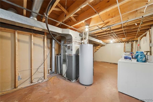 843 Robin Road, Amherst, NY 14228