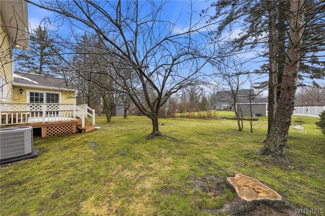 843 Robin Road, Amherst, NY 14228