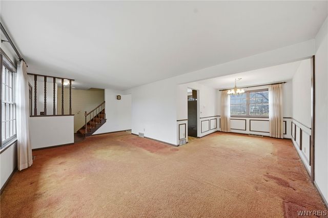 843 Robin Road, Amherst, NY 14228