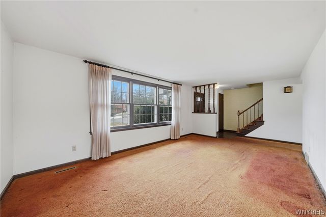 843 Robin Road, Amherst, NY 14228