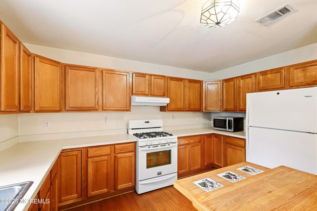 1817 3rd Avenue, Toms River, NJ 08757