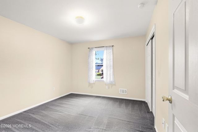 1817 3rd Avenue, Toms River, NJ 08757