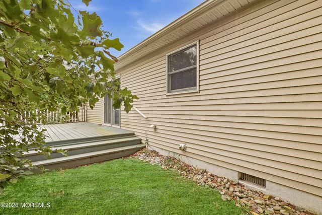 1817 3rd Avenue, Toms River, NJ 08757