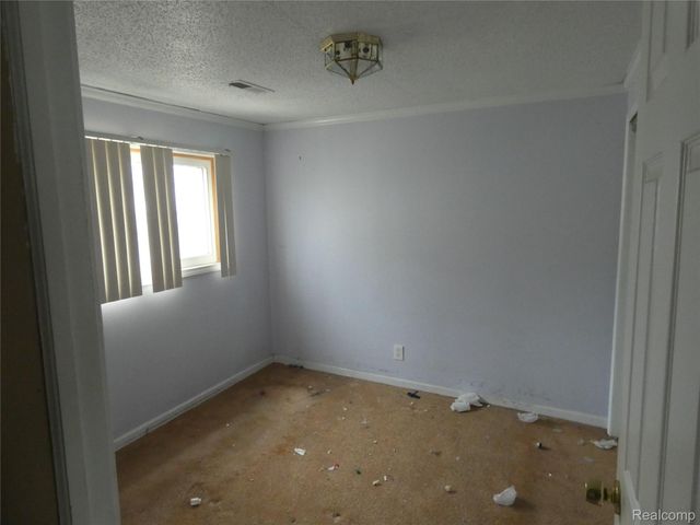 12484 Sherman Avenue, Warren, MI 48089