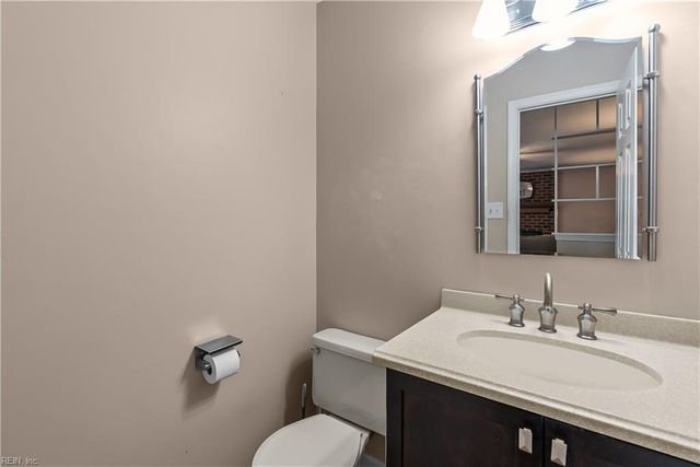 2433 Broadnax CIR, Chesapeake, VA 23323