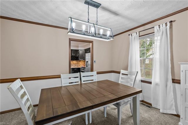 2433 Broadnax CIR, Chesapeake, VA 23323