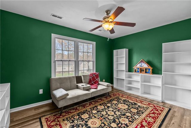 2433 Broadnax CIR, Chesapeake, VA 23323