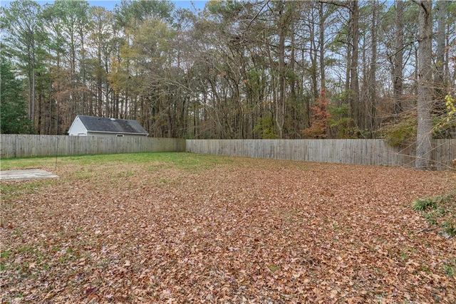 2433 Broadnax CIR, Chesapeake, VA 23323