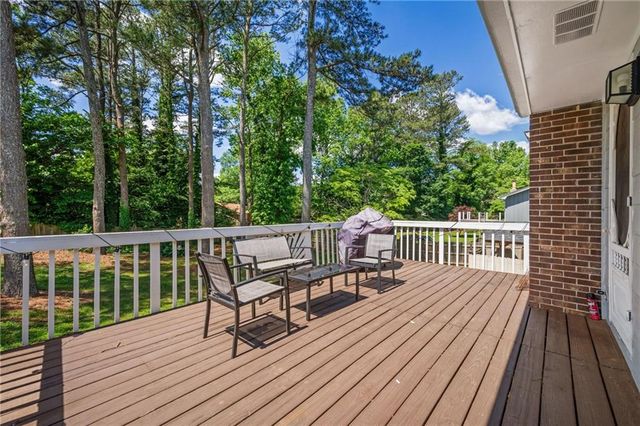 493 Greg Drive SW, Lilburn, GA 30047