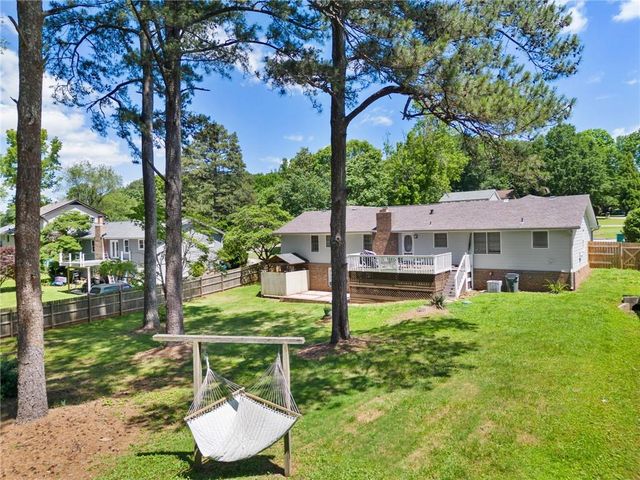493 Greg Drive SW, Lilburn, GA 30047