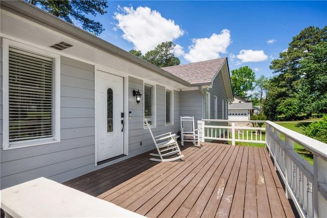 493 Greg Drive SW, Lilburn, GA 30047