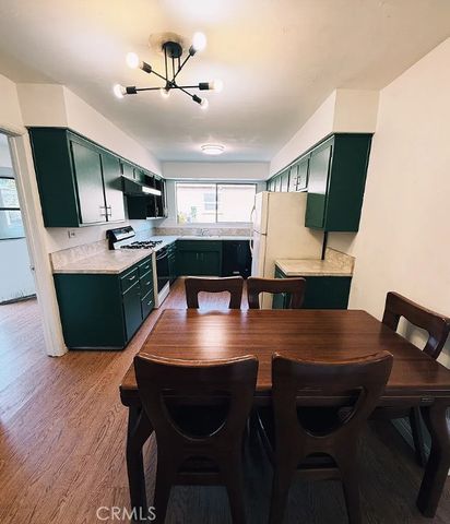 1554 3rd, La Verne, CA 91750