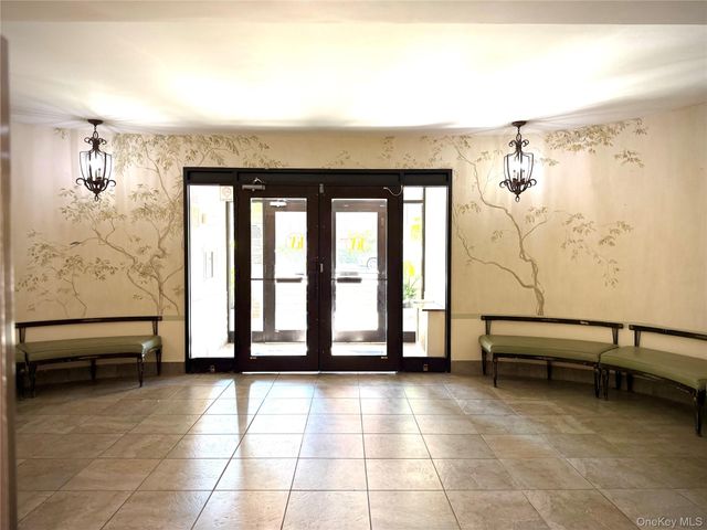 9002 63RD Drive 5C, Rego Park, NY 11374