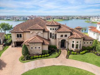 18 Miramar Heights Circle, Sugar Land, TX 77479