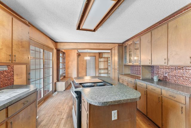 647 N Dana Avenue, Republic, MO 65738