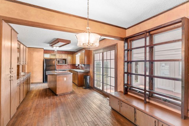 647 N Dana Avenue, Republic, MO 65738