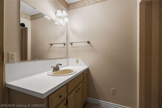 3127 Blake Road, Van Buren, AR 72956