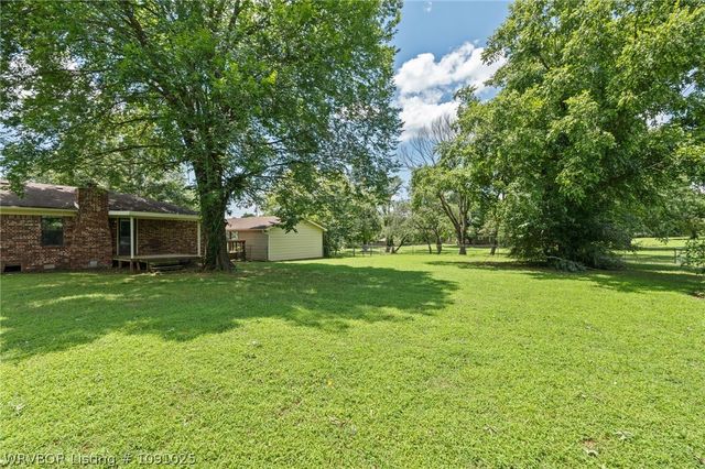 3127 Blake Road, Van Buren, AR 72956