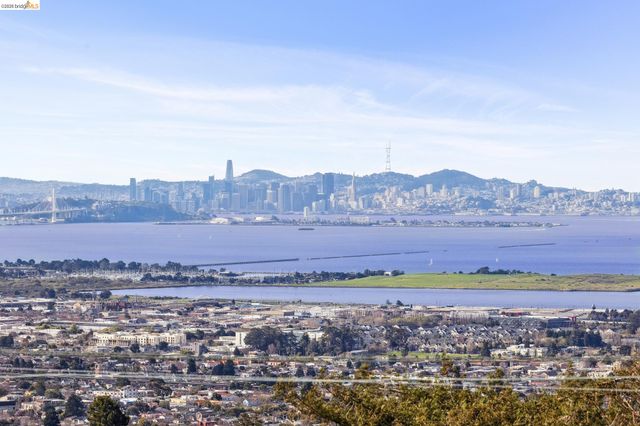 255 Stanford Ave, Kensington, CA 94708