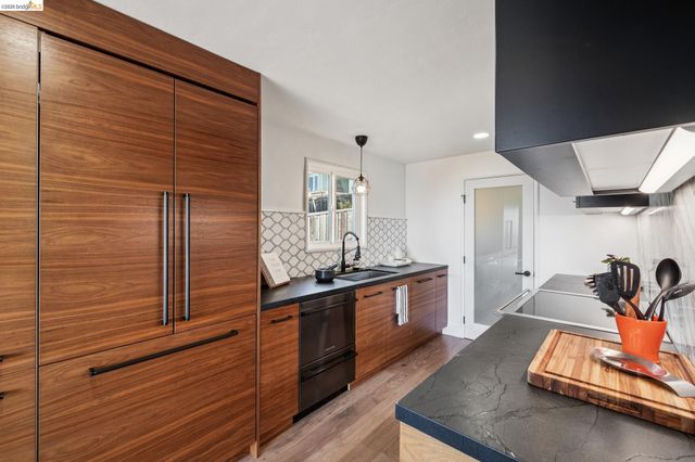 255 Stanford Ave, Kensington, CA 94708