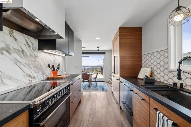 255 Stanford Ave, Kensington, CA 94708