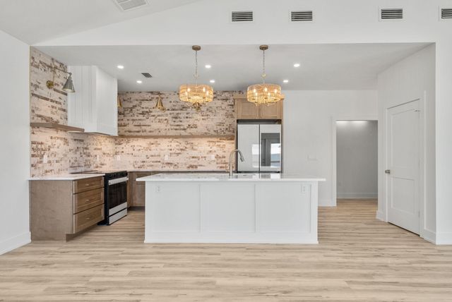 310 Benicia Place, Panama City Beach, FL 32413