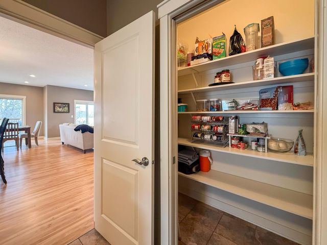 4101 Stone Point Drive NE, Rochester, MN 55906