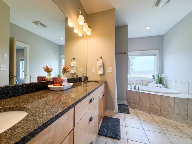 4101 Stone Point Drive NE, Rochester, MN 55906