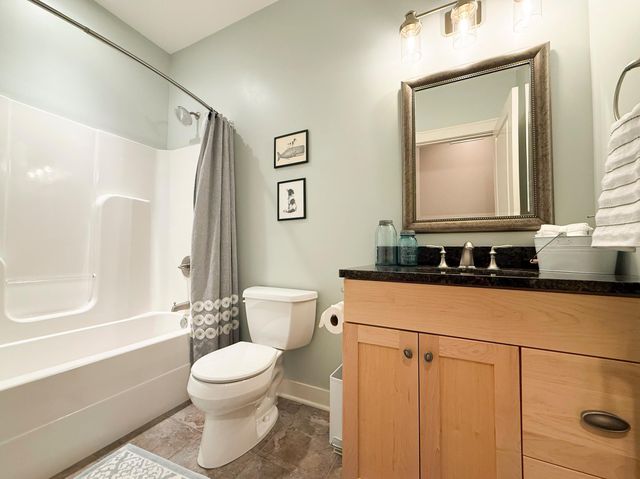 4101 Stone Point Drive NE, Rochester, MN 55906