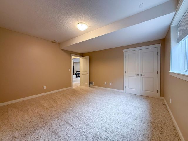 4101 Stone Point Drive NE, Rochester, MN 55906