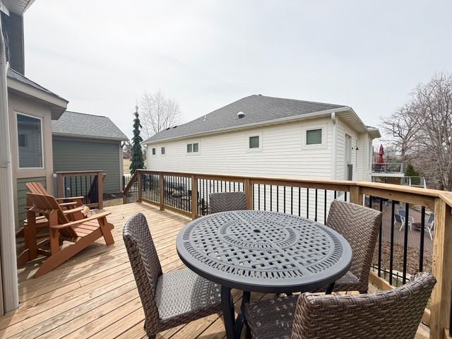 4101 Stone Point Drive NE, Rochester, MN 55906