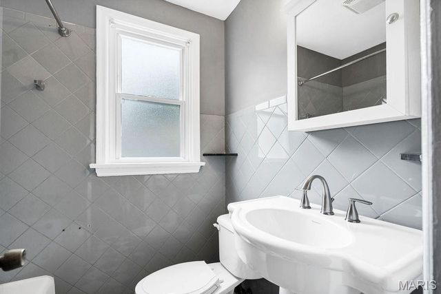 1200 San Jacinto Court, St Louis, MO 63139