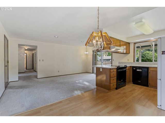 2571 TROY Ct, West Linn, OR 97068