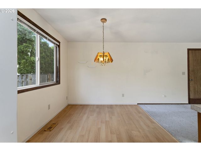 2571 TROY Ct, West Linn, OR 97068