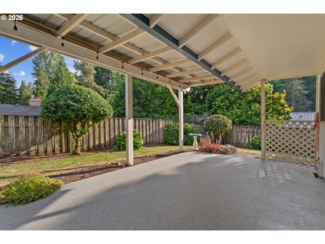 2571 TROY Ct, West Linn, OR 97068