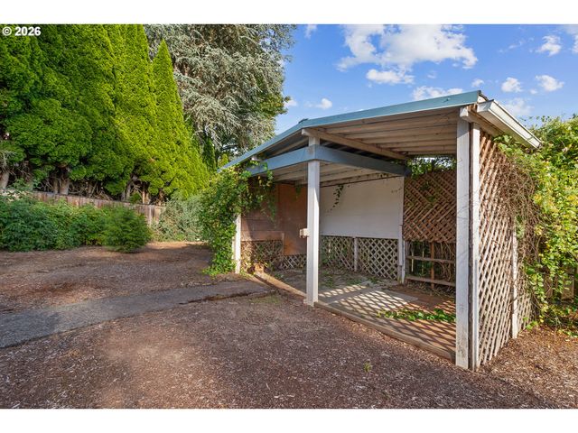 2571 TROY Ct, West Linn, OR 97068