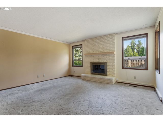 2571 TROY Ct, West Linn, OR 97068