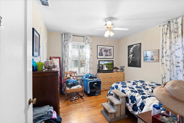 1405 63rd St, Sacramento, CA 95819