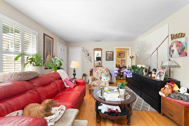1405 63rd St, Sacramento, CA 95819