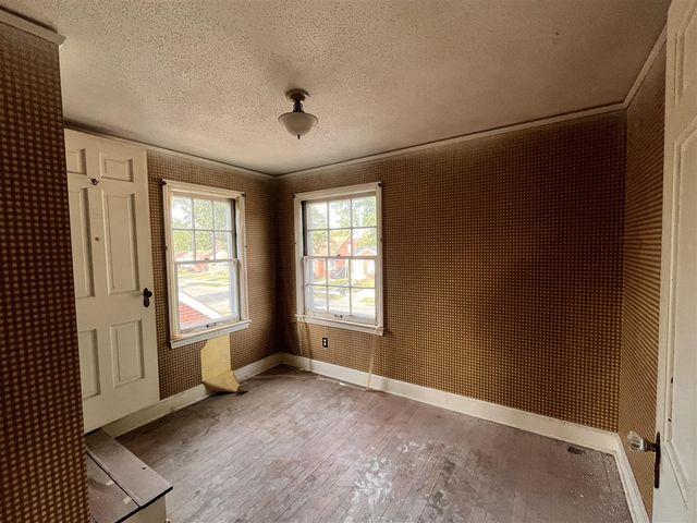 9909 Coyle Street, Detroit, MI 48227