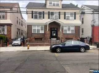 421-423 Leslie Street, Newark, NJ 07112