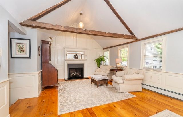 64 Prospect St, Newburyport, MA 01950
