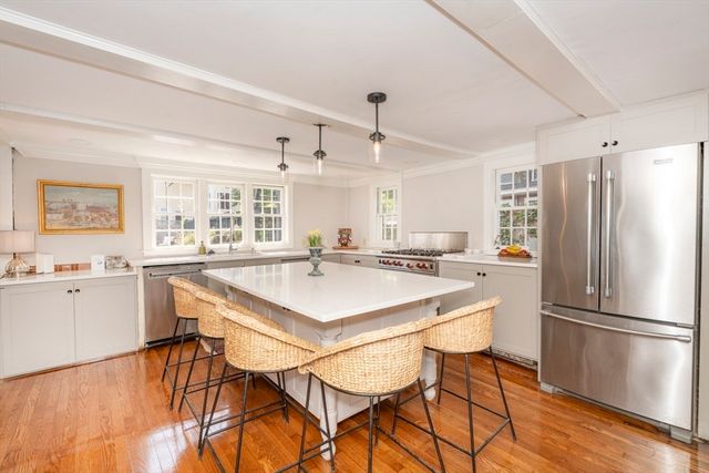 64 Prospect St, Newburyport, MA 01950