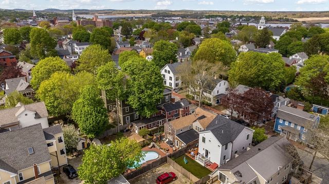 64 Prospect St, Newburyport, MA 01950