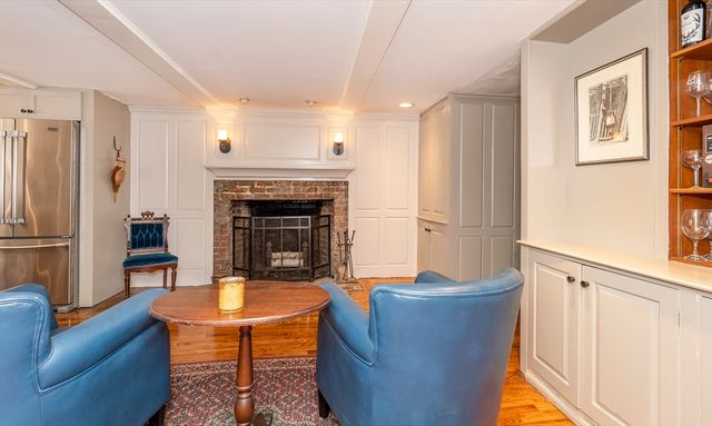 64 Prospect St, Newburyport, MA 01950