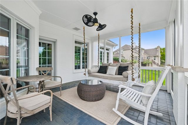 527 Salem Heights Dr, Pine Twp, PA 15044